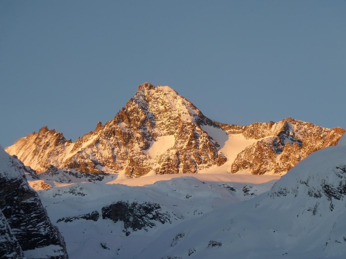 Alpengasthof Lucknerhaus Hotel คัลส์ อัม โกรสส์กล็อคเนอร์ ภายนอก รูปภาพ